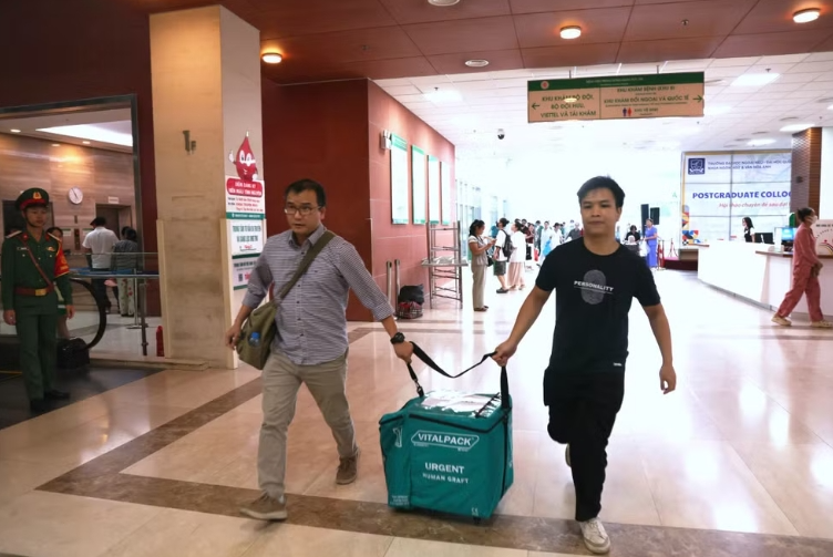 Chạy đua với "thời gian vàng" để trao cơ hội sống từ 2 nguồn tạng hiến