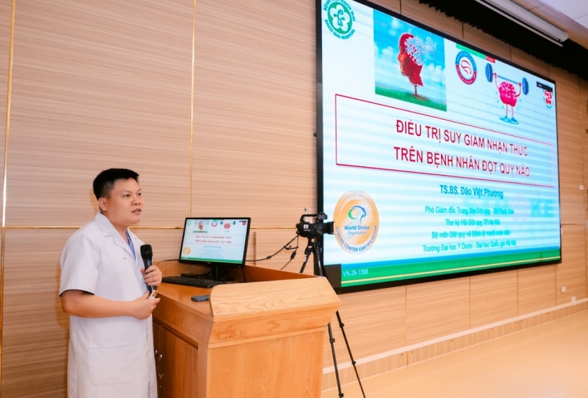 Bài báo cáo của TS.BS Đào Việt Phương - Phó Giám đốc Trung tâm Đột quỵ, Bệnh viện Bạch Mai nhận được sự quan tâm của đông đảo đồng nghiệp và cộng đồng