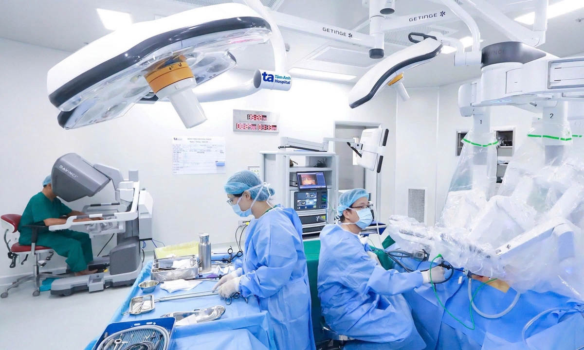 Ứng dụng thiết bị một cổng Single-site trên robot thế hệ mới trong điều trị ung thư Ứng dụng thiết bị một cổng Single-site trên robot thế hệ mới trong điều trị ung thư