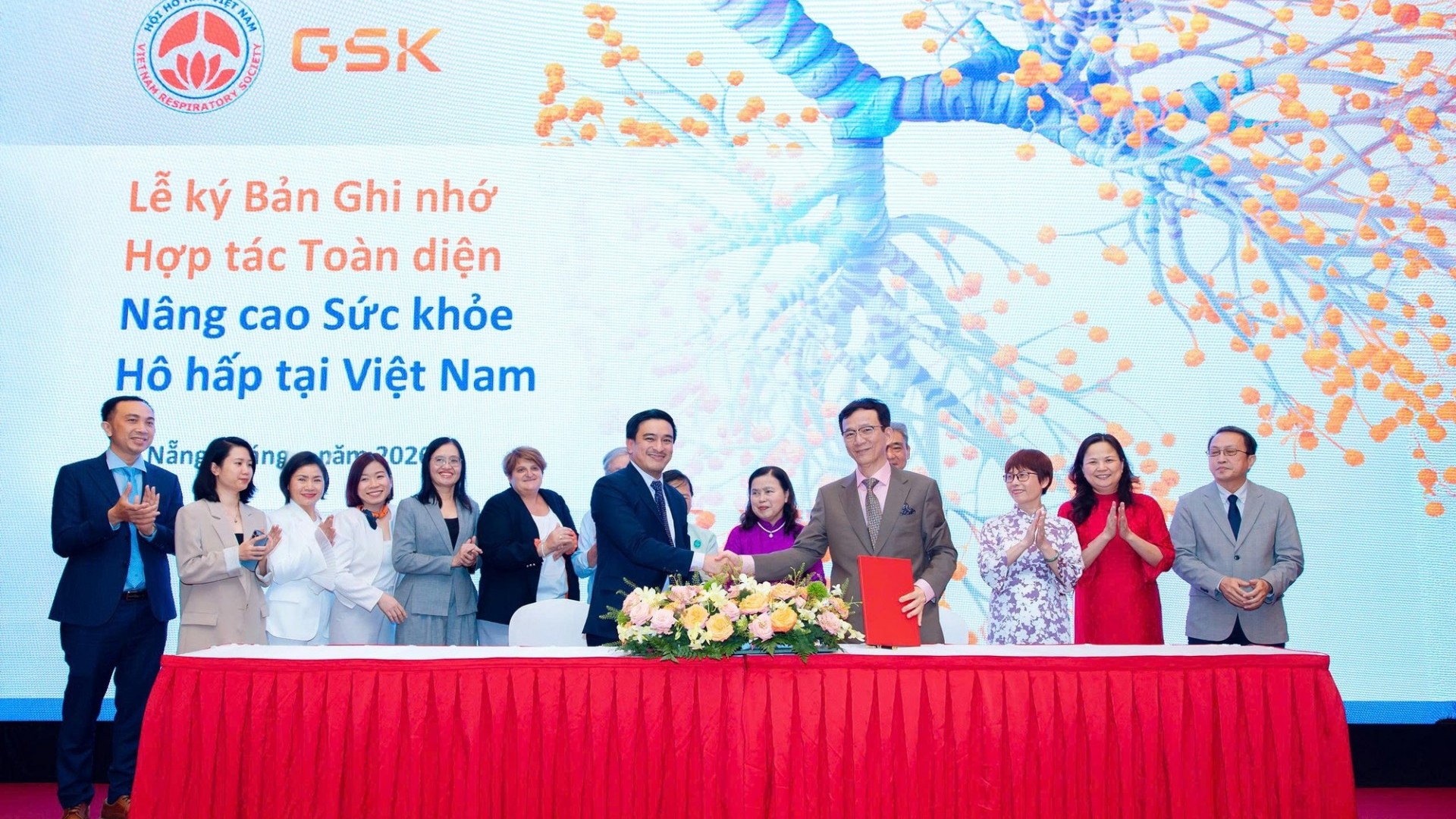 Hợp tác nâng chuẩn điều trị bệnh hô hấp tại Việt Nam