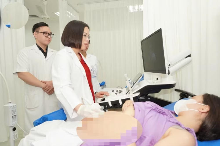 Ngày hoạt động đầu tiên, Bệnh viện Phụ sản Trung ương cơ sở 2 đón hơn 500 lượt khám Ngày hoạt động đầu tiên, Bệnh viện Phụ sản Trung ương cơ sở 2 đón hơn 500 lượt khám