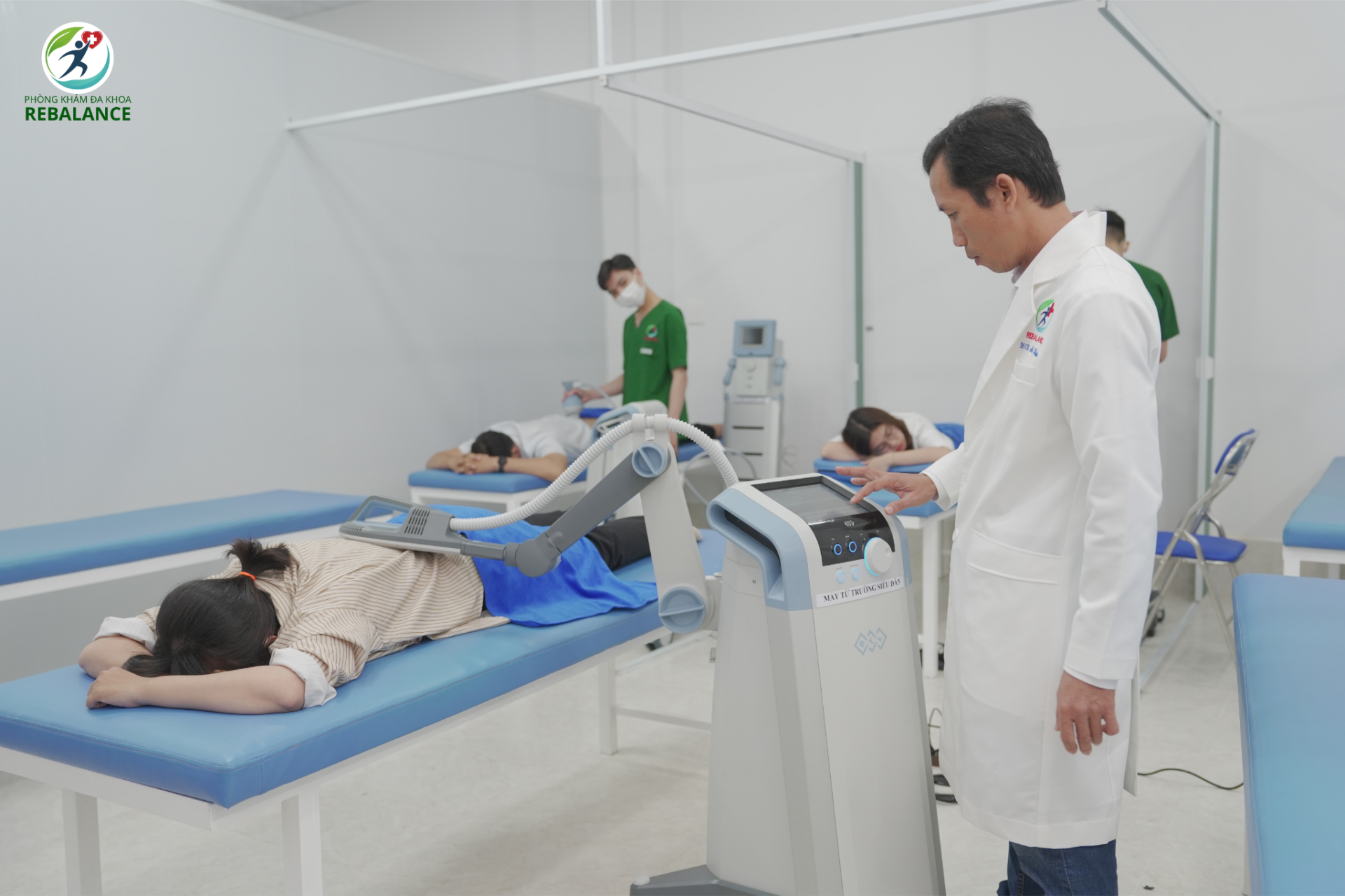 Hệ thống từ trường siêu dẫn – Vì sao ngày càng nhiều bệnh viện đưa công nghệ này vào phác đồ phục hồi chức năng? Hệ thống từ trường siêu dẫn – Vì sao ngày càng nhiều bệnh viện đưa công nghệ này vào phác đồ phục hồi chức năng?