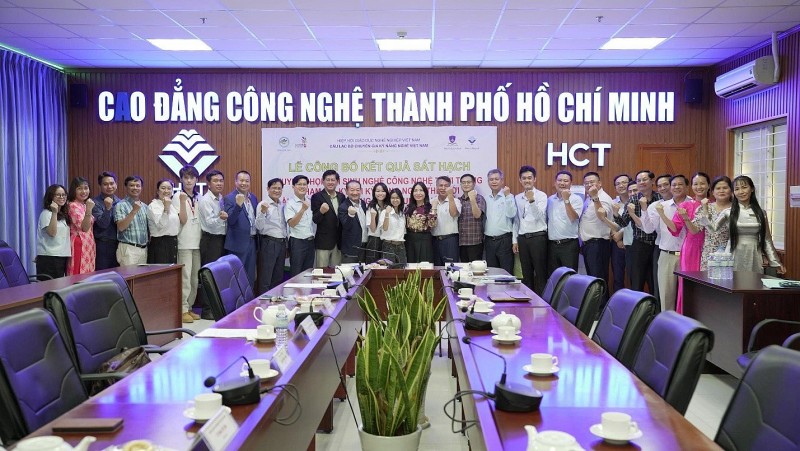 Nâng cao chất lượng đào tạo, đáp ứng yêu cầu phát triển nguồn nhân lực thời kỳ mới Nâng cao chất lượng đào tạo, đáp ứng yêu cầu phát triển nguồn nhân lực thời kỳ mới