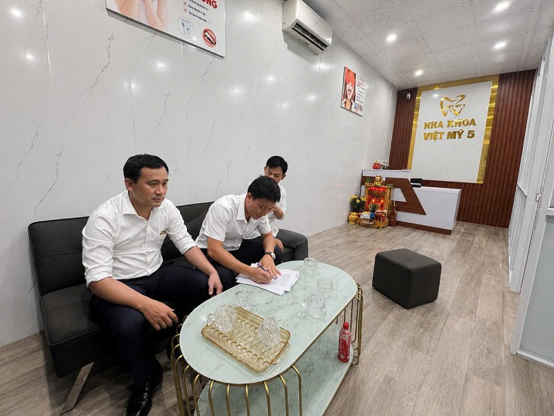 Quảng Trị: Phát huy vai trò của chính quyền địa phương hai cấp trong quản lý hoạt động nha khoa, bảo vệ sức khỏe Nhân dân Quảng Trị: Phát huy vai trò của chính quyền địa phương hai cấp trong quản lý hoạt động nha khoa, bảo vệ sức khỏe Nhân dân
