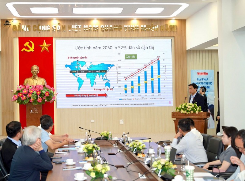 Tỷ lệ tật khúc xạ ở trẻ gia tăng: Khuyến nghị của chuyên gia Tỷ lệ tật khúc xạ ở trẻ gia tăng: Khuyến nghị của chuyên gia