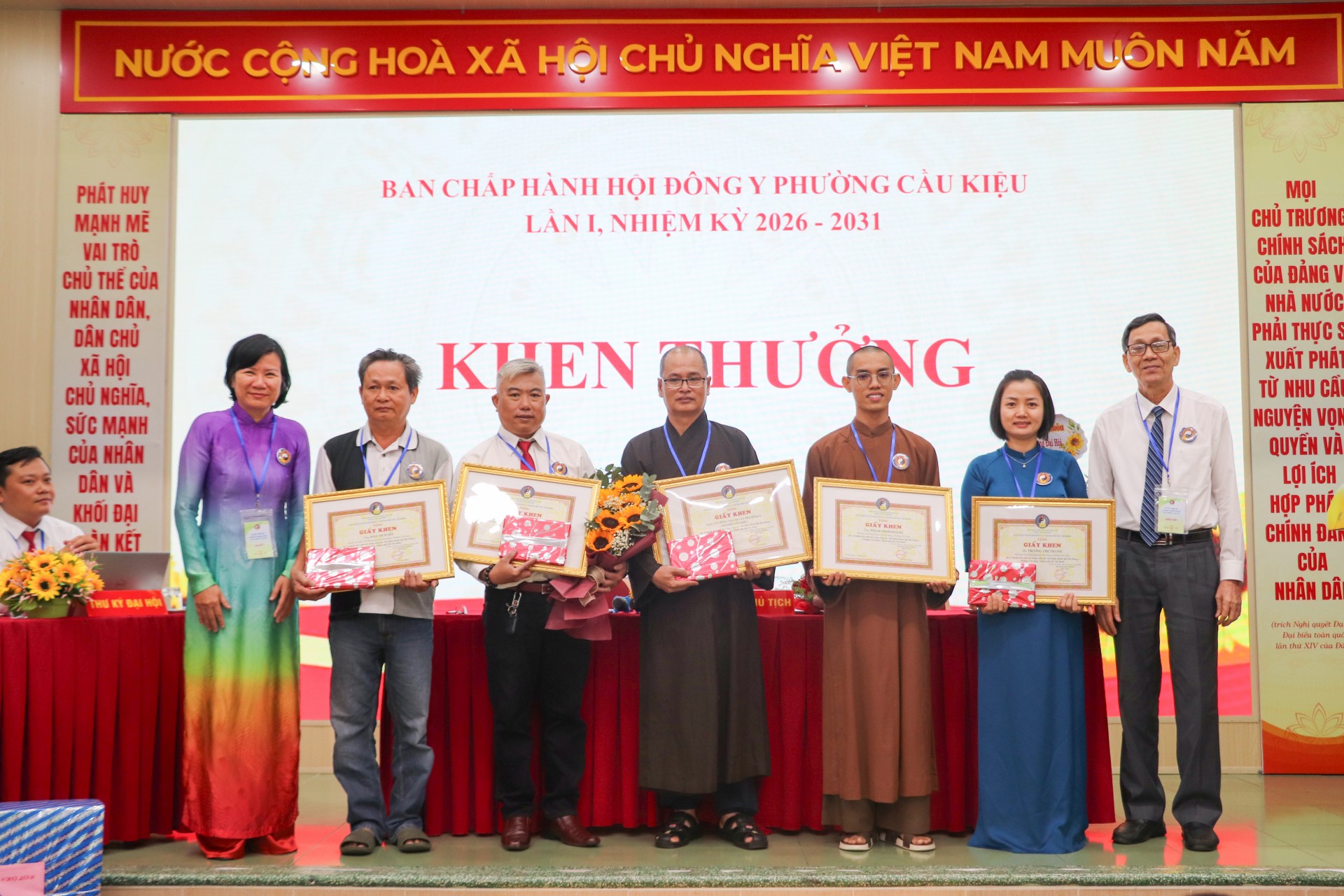 Hội Đông y phường Cầu Kiệu ra mắt, định hướng phát triển gắn với chuyển đổi số Hội Đông y phường Cầu Kiệu ra mắt, định hướng phát triển gắn với chuyển đổi số