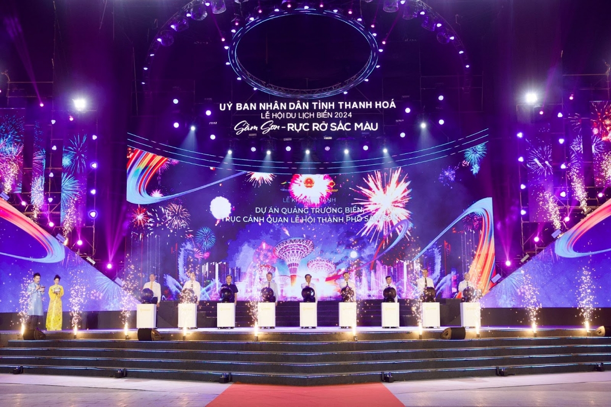 Lễ khánh thành Quảng trường biển và trục cảnh quan Sầm Sơn - không gian công cộng mới gắn với lễ hội, kinh tế ban đêm và đời sống đô thị. Lễ khánh thành Quảng trường biển và trục cảnh quan Sầm Sơn - không gian công cộng mới gắn với lễ hội, kinh tế ban đêm và đời sống đô thị.
