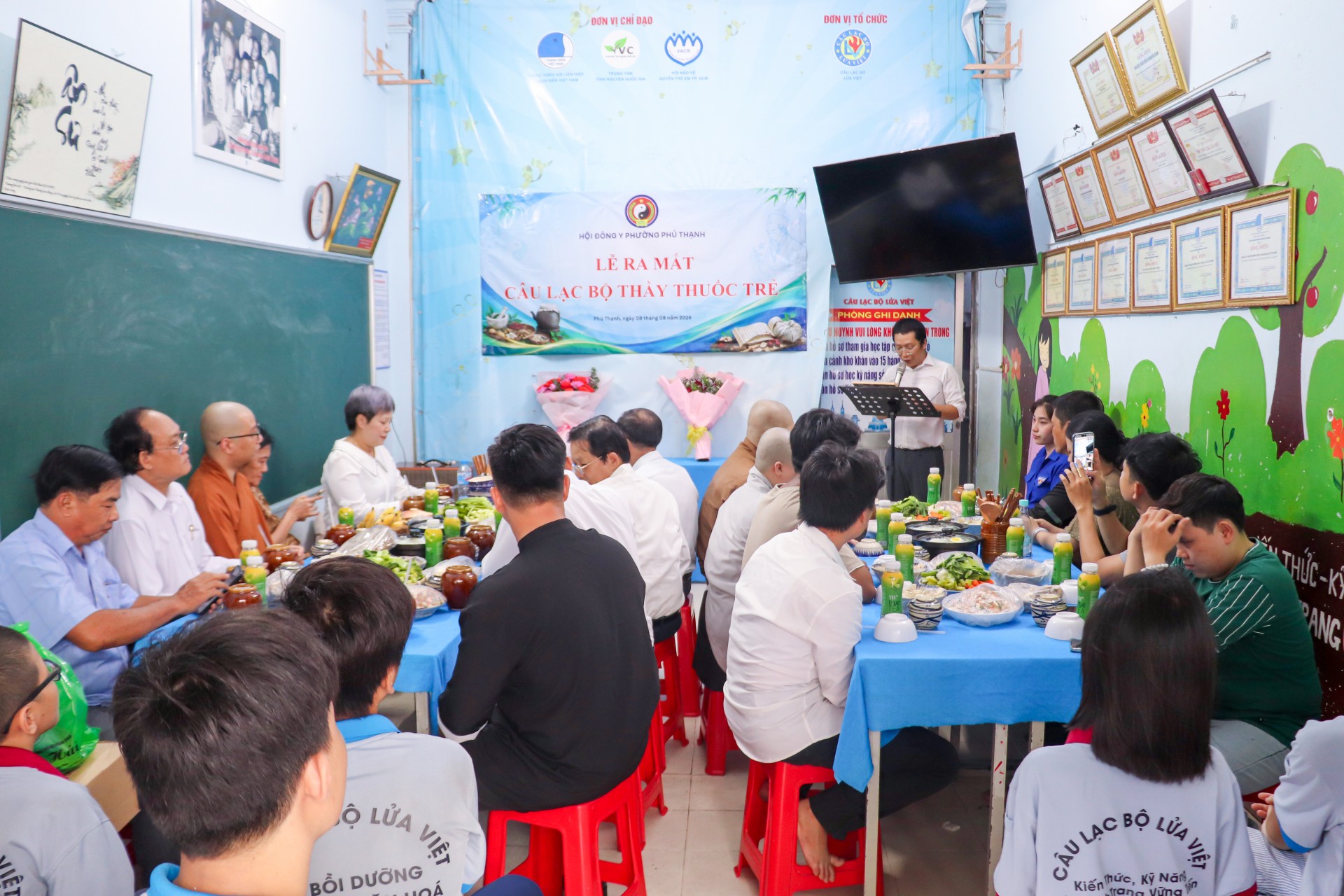 TP.HCM: Ra mắt Câu lạc bộ Thầy Thuốc Trẻ phường Phú Thạnh TP.HCM: Ra mắt Câu lạc bộ Thầy Thuốc Trẻ phường Phú Thạnh