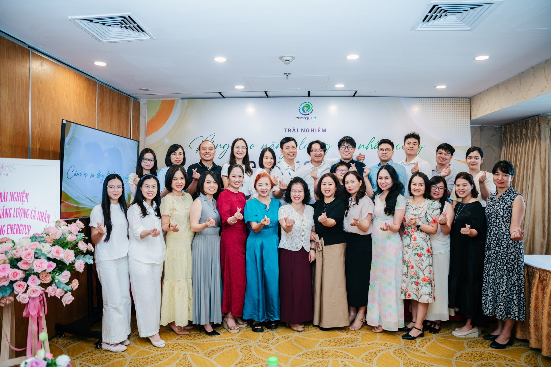 Lắng nghe cảm xúc để hiểu chính mình Lắng nghe cảm xúc để hiểu chính mình