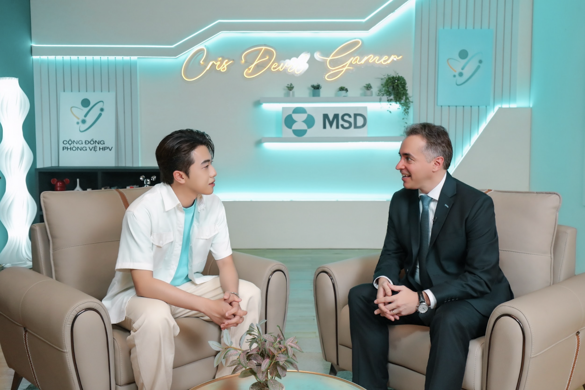 Cris Phan đồng hành cùng MSD Việt Nam lan tỏa chiến dịch nâng cao nhận thức về HPV đầu tiên dành riêng cho nam giới Cris Phan đồng hành cùng MSD Việt Nam lan tỏa chiến dịch nâng cao nhận thức về HPV đầu tiên dành riêng cho nam giới
