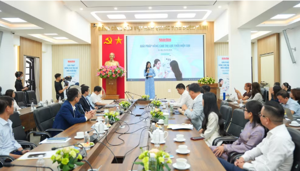 Bảo vệ thị lực cho thế hệ trẻ: Yêu cầu cấp thiết trong thời đại số Bảo vệ thị lực cho thế hệ trẻ: Yêu cầu cấp thiết trong thời đại số