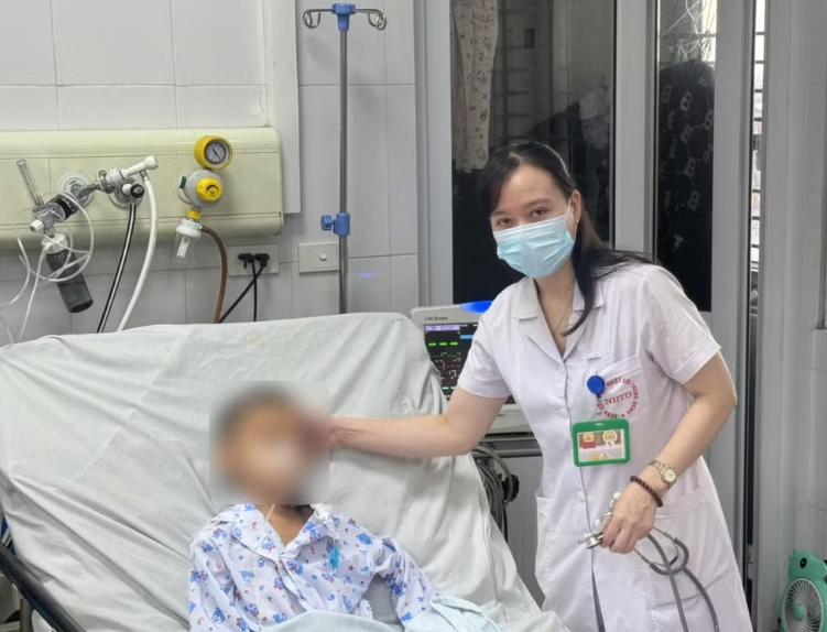 Cảnh giác viêm não Nhật Bản khi trẻ sốt, đau đầu Cảnh giác viêm não Nhật Bản khi trẻ sốt, đau đầu