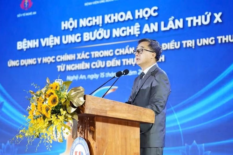 Ứng dụng y học chính xác trong chẩn đoán, điều trị ung thư đến gần hơn với người bệnh