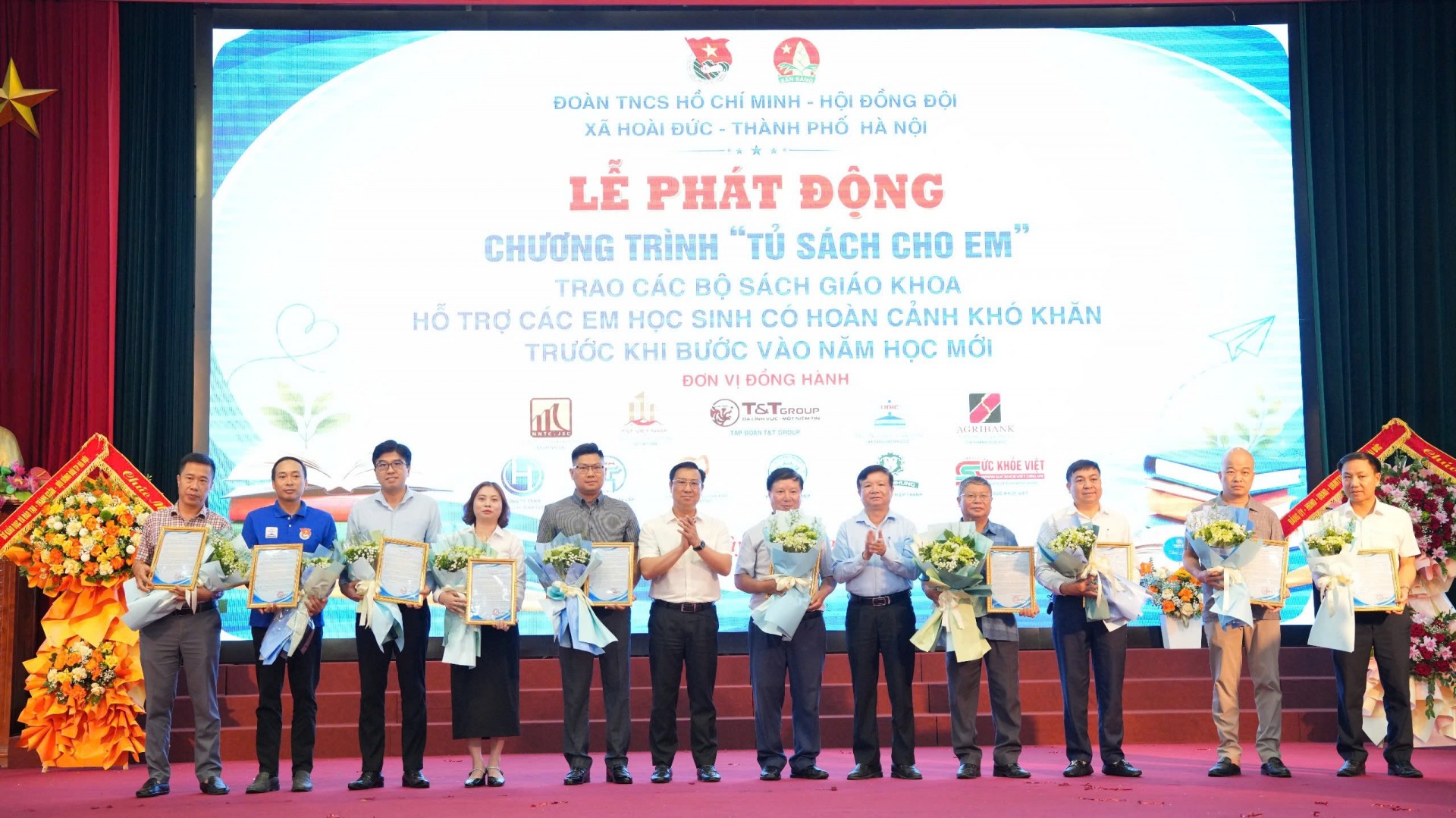 Lan tỏa tình yêu thương trước năm học mới: Lễ phát động chương trình Lan tỏa tình yêu thương trước năm học mới: Lễ phát động chương trình
