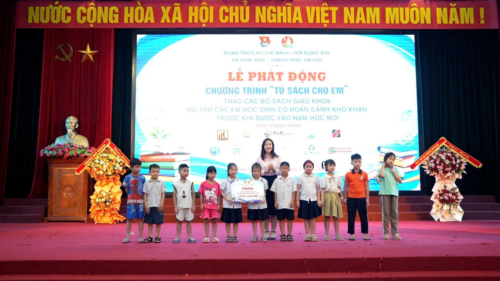 Lan tỏa tình yêu thương trước năm học mới: Lễ phát động chương trình Lan tỏa tình yêu thương trước năm học mới: Lễ phát động chương trình