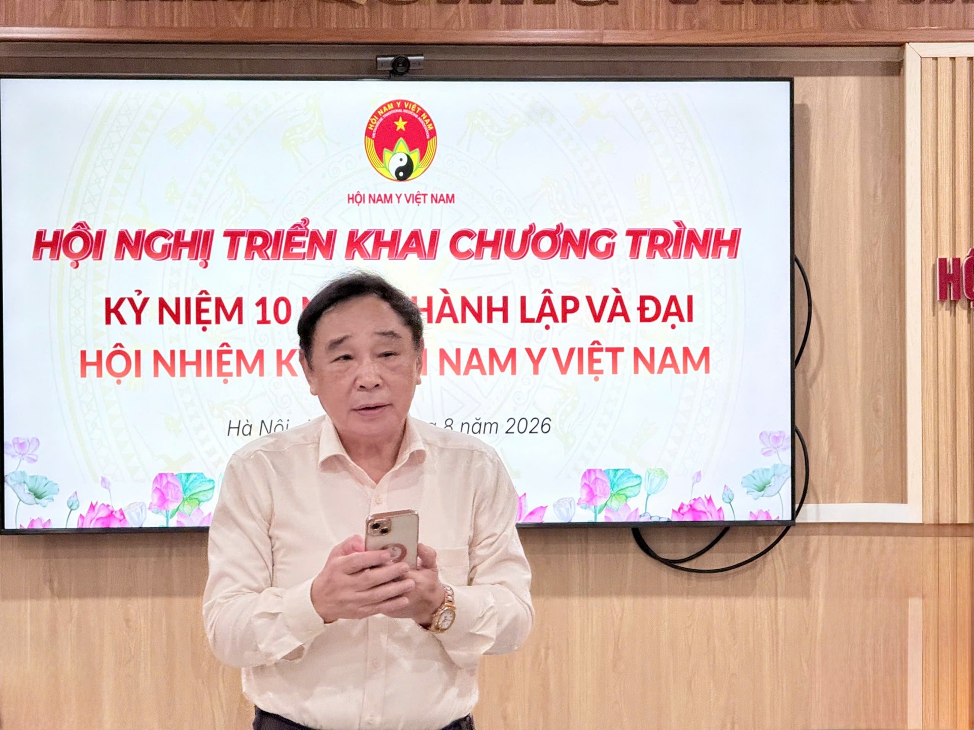 Hội nghị triển khai chương trình kỷ niệm 10 năm thành lập và Đại hội nhiệm kỳ III Hội Nam Y Việt Nam: Bước chuyển biến chiến lược trong giai đoạn mới Hội nghị triển khai chương trình kỷ niệm 10 năm thành lập và Đại hội nhiệm kỳ III Hội Nam Y Việt Nam: Bước chuyển biến chiến lược trong giai đoạn mới