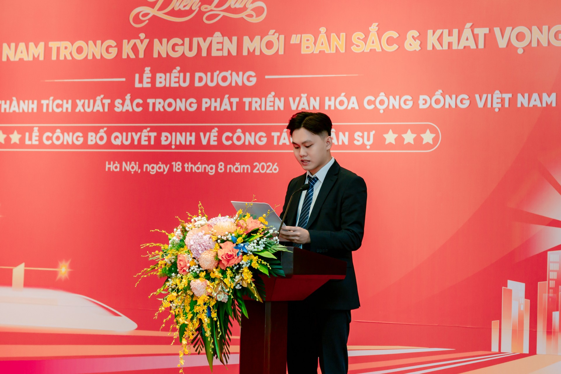Biến di sản văn hóa thành nguồn lực phát triển trong kỷ nguyên mới Biến di sản văn hóa thành nguồn lực phát triển trong kỷ nguyên mới
