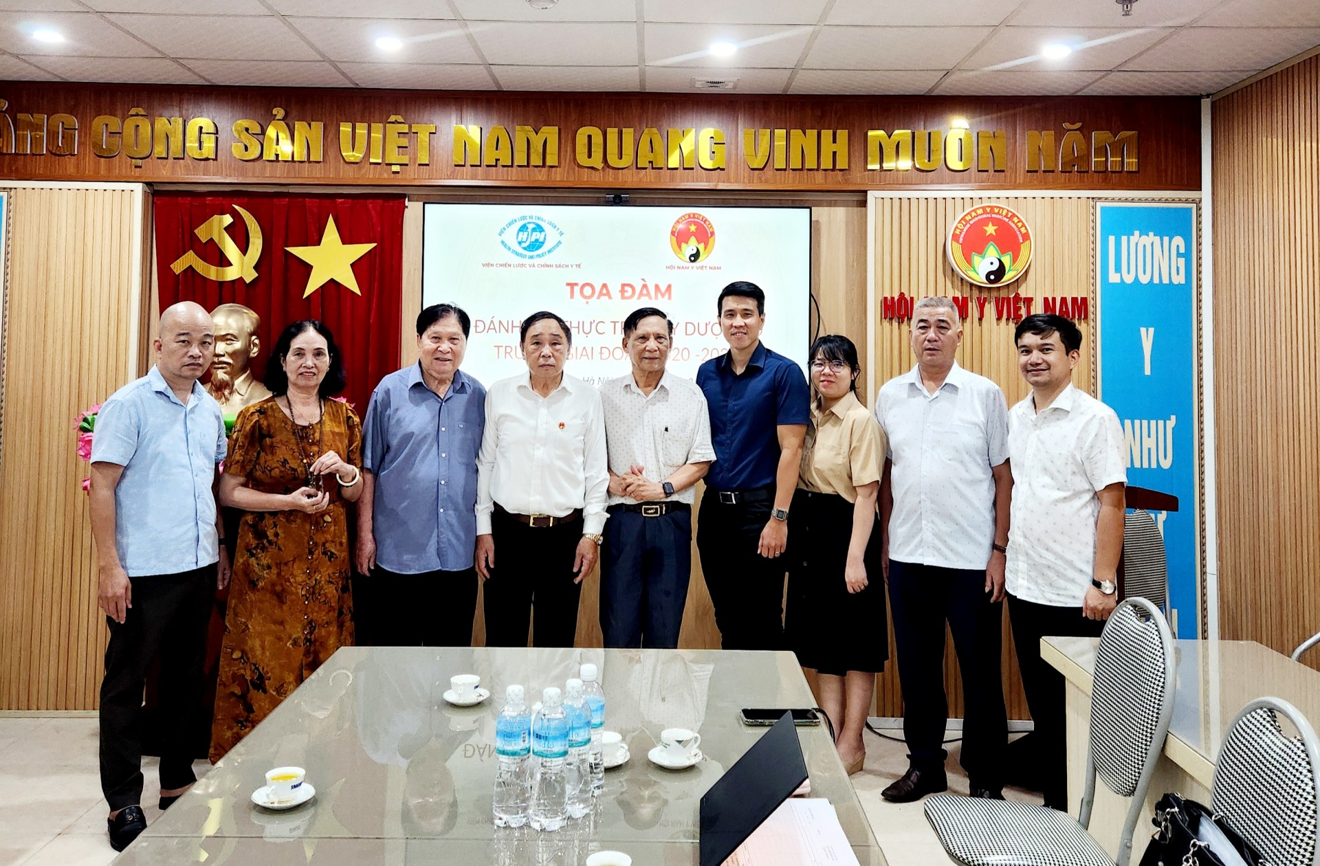 Hội thảo đánh giá thực trạng và đề xuất hành lang pháp lý cho Y dược cổ truyền Việt Nam giai đoạn 2020-2025 Hội thảo đánh giá thực trạng và đề xuất hành lang pháp lý cho Y dược cổ truyền Việt Nam giai đoạn 2020 2025