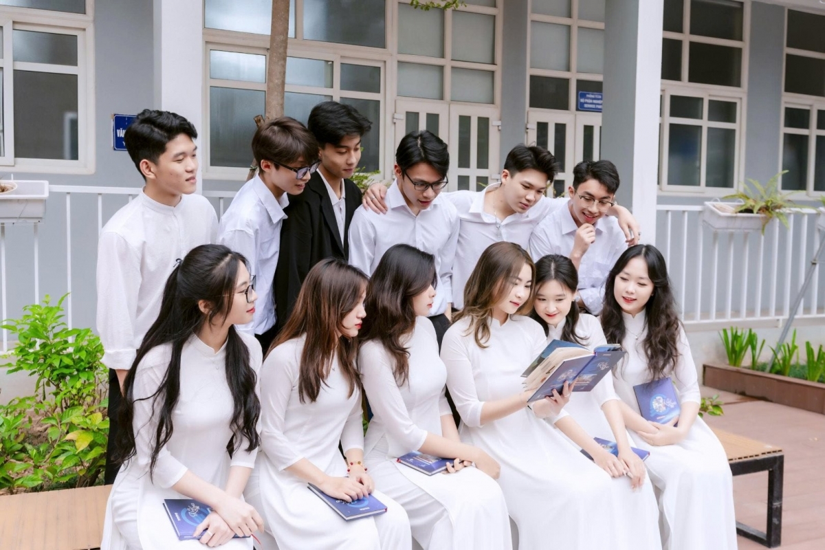 PGS.TS Đinh Văn Châu và thông điệp về một trường đại học có trách nhiệm trong kỷ nguyên số PGS.TS Đinh Văn Châu và thông điệp về một trường đại học có trách nhiệm trong kỷ nguyên số