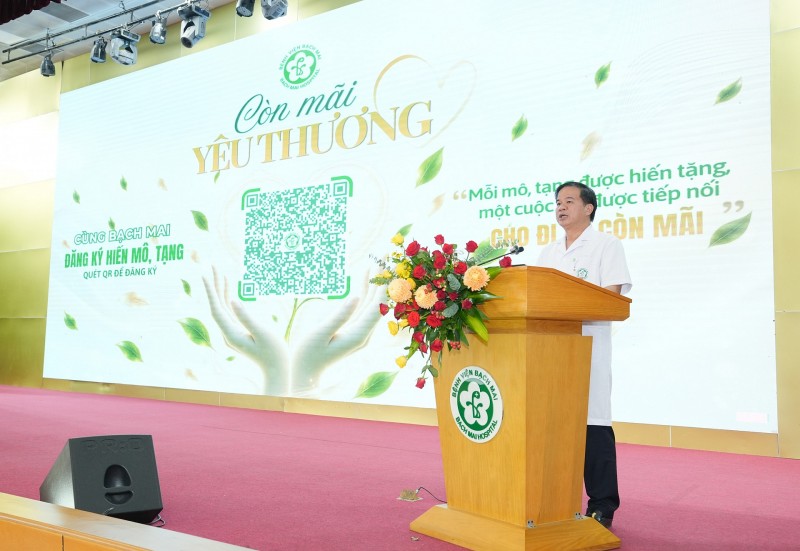 Nhiều cán bộ, nhân viên, bác sĩ của Bệnh viện Bạch Mai đăng ký hiến mô, tạng cứu người Nhiều cán bộ, nhân viên, bác sĩ của Bệnh viện Bạch Mai đăng ký hiến mô, tạng cứu người