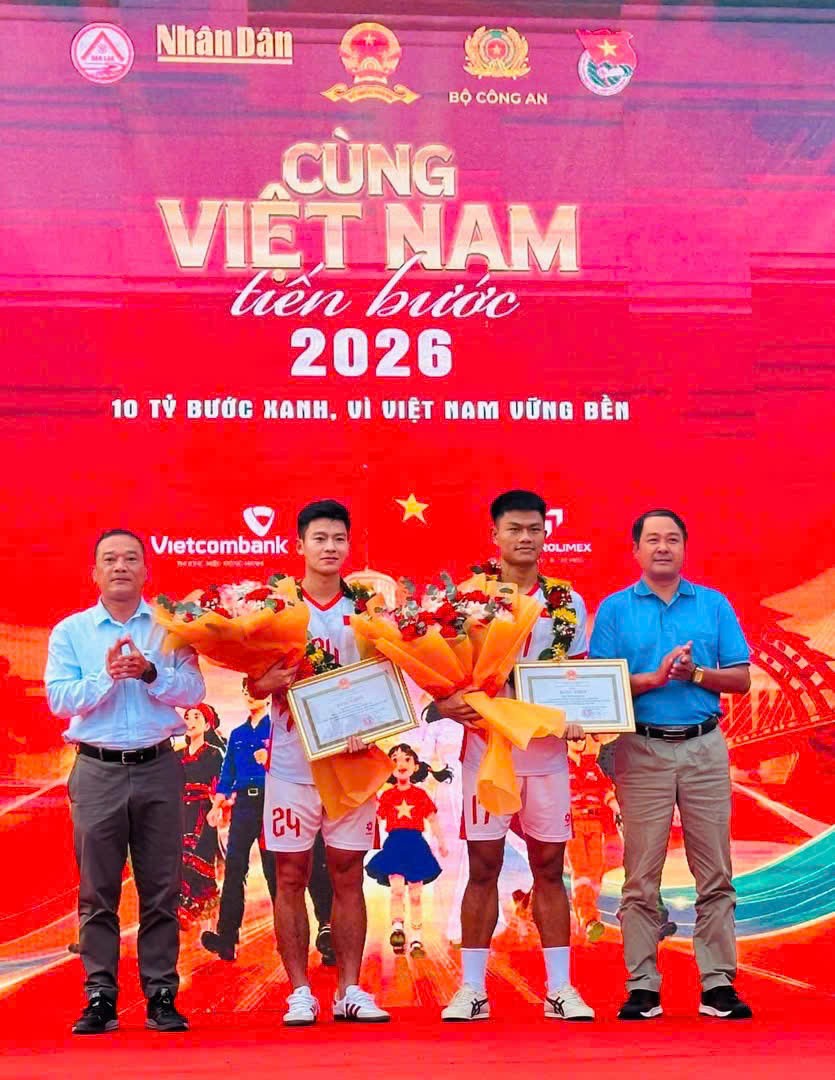 Đắk Lắk: Sải bước vì một Việt Nam khoẻ mạnh Đắk Lắk: Sải bước vì một Việt Nam khoẻ mạnh