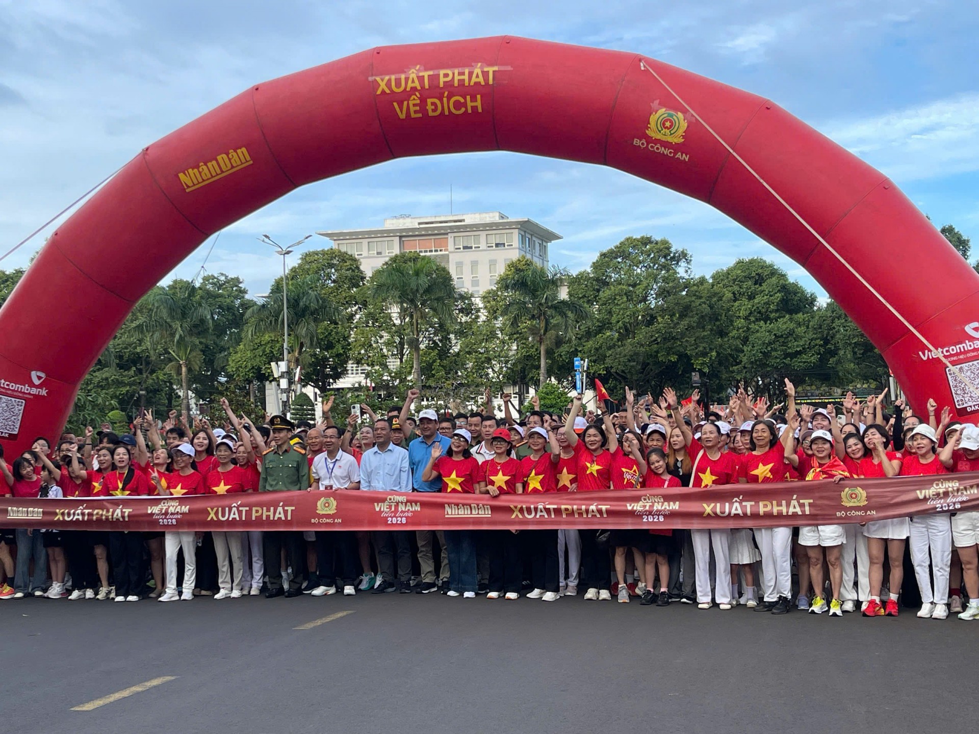 Đắk Lắk: Sải bước vì một Việt Nam khoẻ mạnh Đắk Lắk: Sải bước vì một Việt Nam khoẻ mạnh
