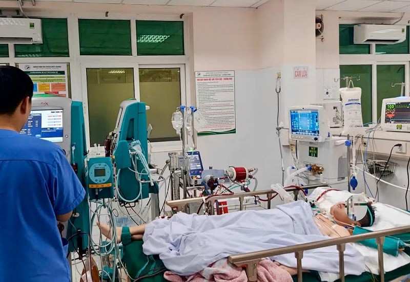 10 ngày chạy ECMO giành lại sự sống cho bệnh nhân suy đa cơ quan vì Lupus