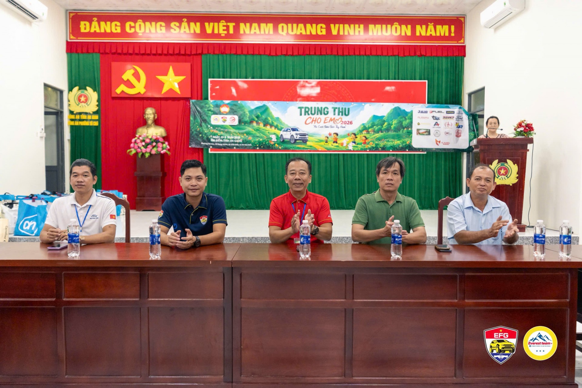 An Giang: Hơn 1.000 phần quà trao gửi yêu thương qua chương trình “Trung thu cho em 2026 – Nụ cười biên giới Tây Nam” An Giang: Chương trình “ Trung thu cho em 2026 – Nụ cười biên giới Tây Nam”. Hơn 1.000 phần quà trao gửi yêu thương nơi biên giới.