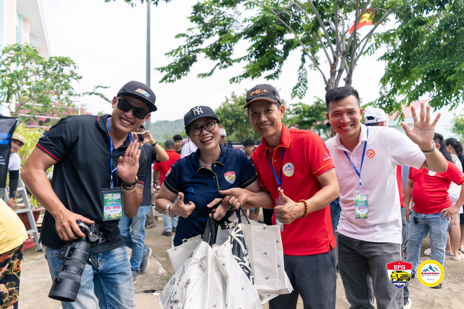 An Giang: Hơn 1.000 phần quà trao gửi yêu thương qua chương trình “Trung thu cho em 2026 – Nụ cười biên giới Tây Nam” An Giang: Chương trình “ Trung thu cho em 2026 – Nụ cười biên giới Tây Nam”. Hơn 1.000 phần quà trao gửi yêu thương nơi biên giới.