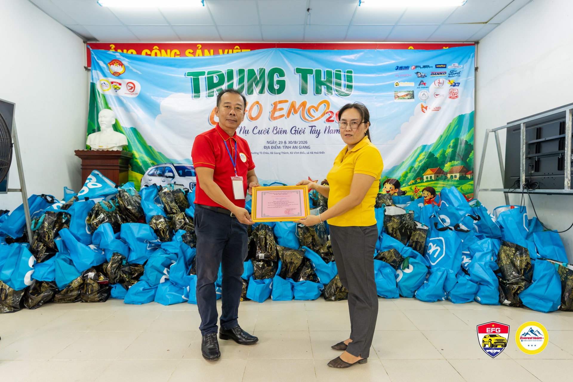 An Giang: Hơn 1.000 phần quà trao gửi yêu thương qua chương trình “Trung thu cho em 2026 – Nụ cười biên giới Tây Nam” An Giang: Chương trình “ Trung thu cho em 2026 – Nụ cười biên giới Tây Nam”. Hơn 1.000 phần quà trao gửi yêu thương nơi biên giới.
