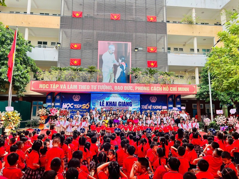Trường Tiểu Học Và Thcs Nguyễn Du: Khai Giảng Năm Học Mới, Mở Ra Chặng Đường Phát Triển Mới