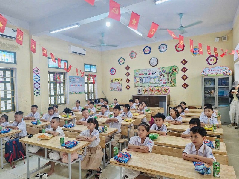 Trường Tiểu học Thái Thụy 2 khai giảng năm học đầu tiên sau khi thành lập Trường Tiểu học Thái Thụy 2 khai giảng năm học đầu tiên sau khi thành lập