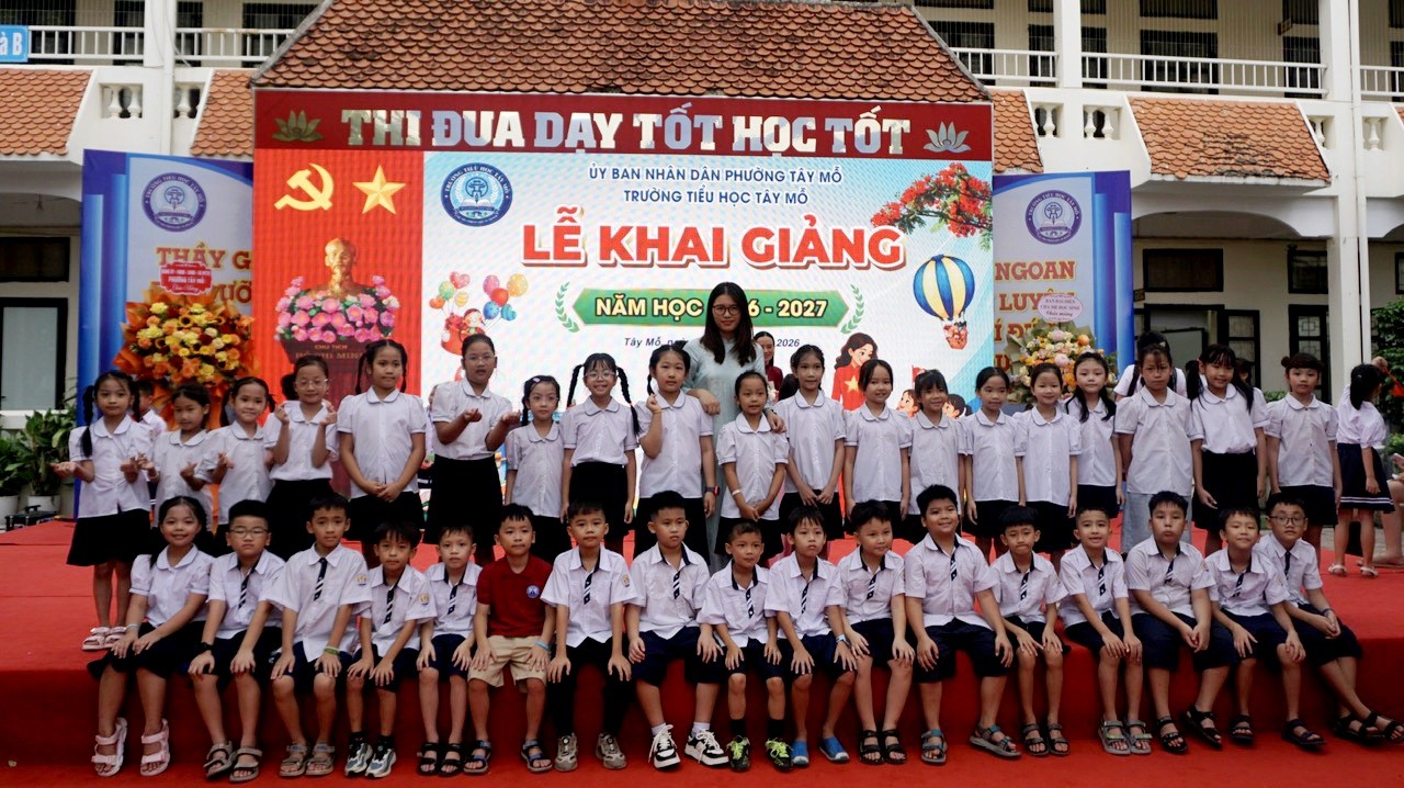 Rộn rã tiếng trống trường: Trường Tiểu học Tây Mỗ tưng bừng khai giảng năm học mới 2026 - 2027 Rộn rã tiếng trống trường: Trường Tiểu học Tây Mỗ tưng bừng khai giảng năm học mới 2026 2027