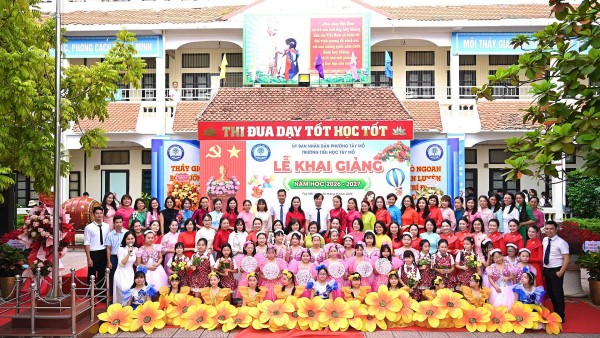 Rộn rã tiếng trống trường: Trường Tiểu học Tây Mỗ tưng bừng khai giảng năm học mới 2026 - 2027