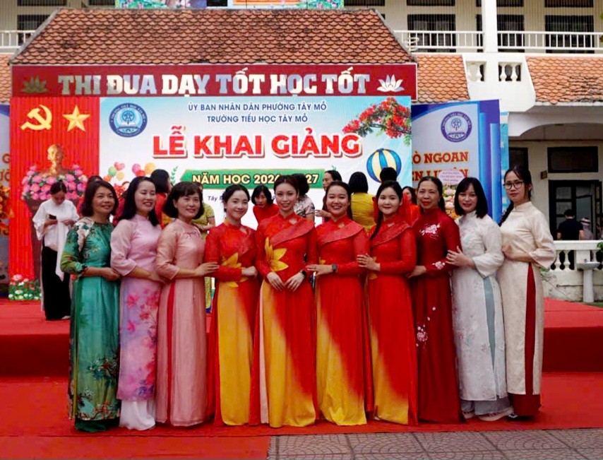 Rộn rã tiếng trống trường: Trường Tiểu học Tây Mỗ tưng bừng khai giảng năm học mới 2026 - 2027 Rộn rã tiếng trống trường: Trường Tiểu học Tây Mỗ tưng bừng khai giảng năm học mới 2026 2027