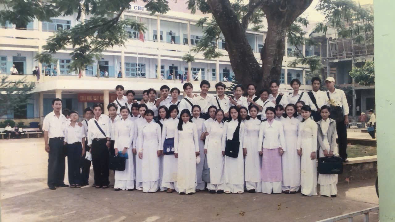 Đắk Lắk: Trường THPT Chu Văn An – 40 năm bền bỉ vun đắp truyền thống, khát vọng vươn lên Đắk Lắk: Trường THPT Chu Văn An – 40 năm bền bỉ vun đắp truyền thống, khát vọng vươn lên