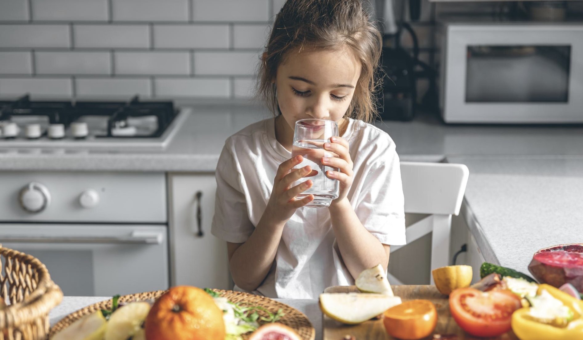 Uống nước sau khi thức dậy có lợi gì? Uống nước sau khi thức dậy có lợi gì?