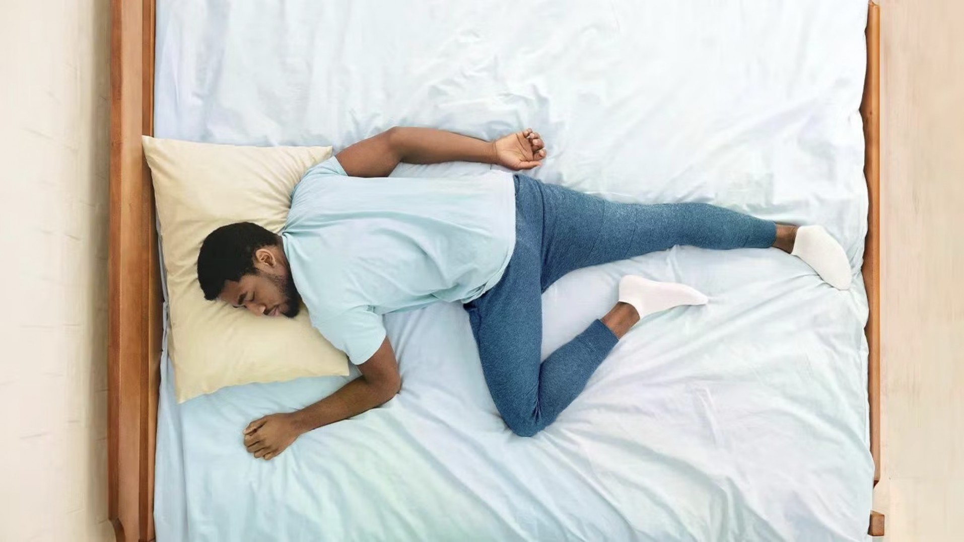 Thói quen ngủ tưởng vô hại nhưng có thể khiến cổ và lưng “gánh” áp lực cả đêm