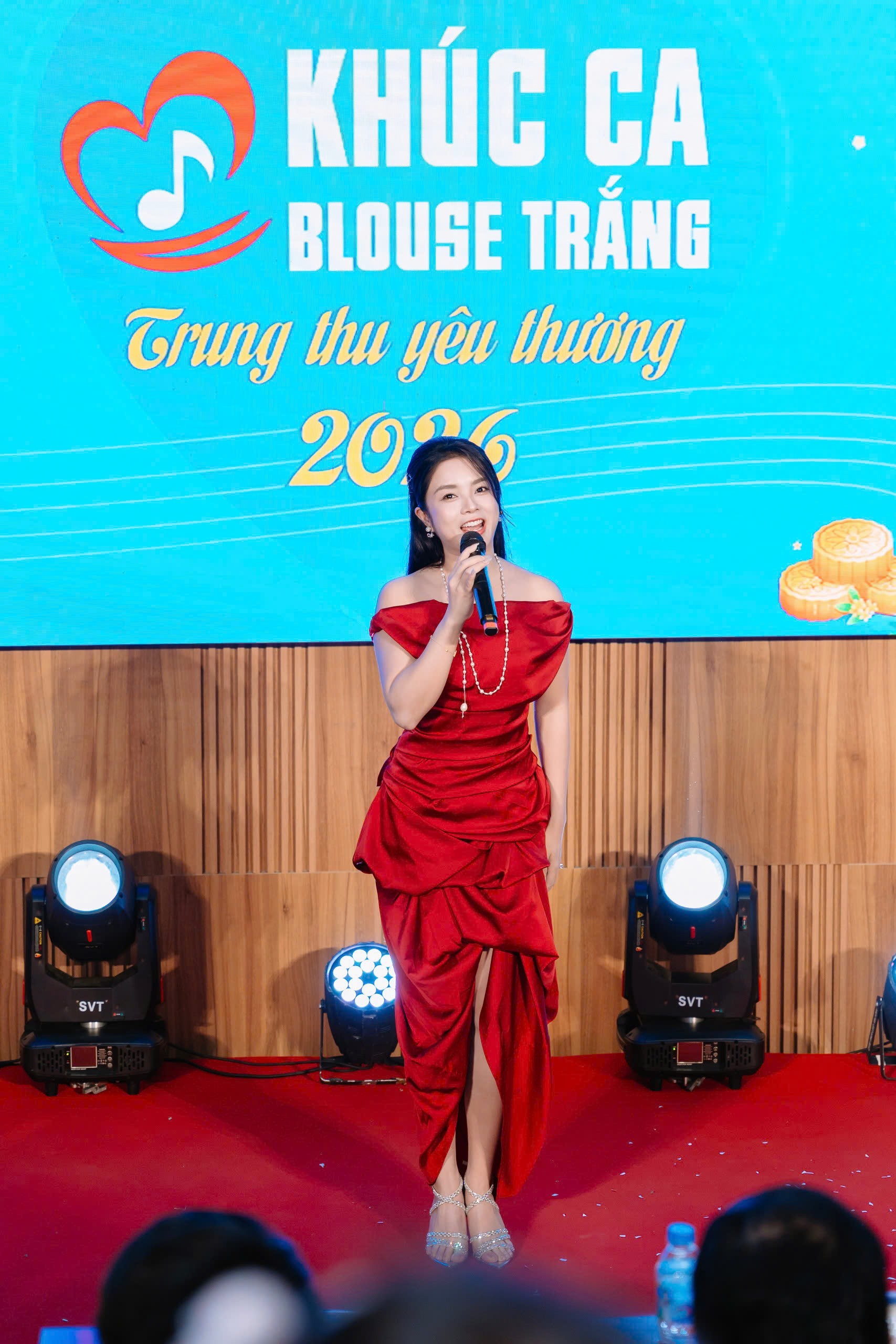 Rộn Ràng Và Ấm Áp Chương Trình Nghệ Thuật Thiện Nguyện “Khúc Ca Blouse Trắng – Trung Thu Yêu Thương 2026” Tại Bệnh Viện Nhi Trung Ương Rộn Ràng Và Ấm Áp Chương Trình Nghệ Thuật Thiện Nguyện “Khúc Ca Blouse Trắng – Trung Thu Yêu Thương 2026” Tại Bệnh Viện Nhi Trung Ương