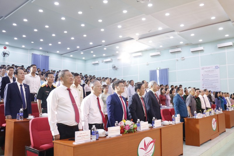 Trường Đại học Tây Đô khai giảng năm học 2026-2027 Trường Đại học Tây Đô khai giảng năm học 2026-2027