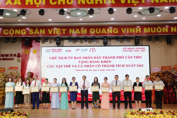 Trường Đại học Tây Đô khai giảng năm học 2026-2027