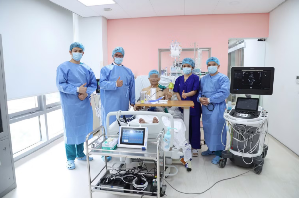 Lần đầu tiên tại Việt Nam cấy ghép thành công thiết bị hỗ trợ tim CorHeart 6