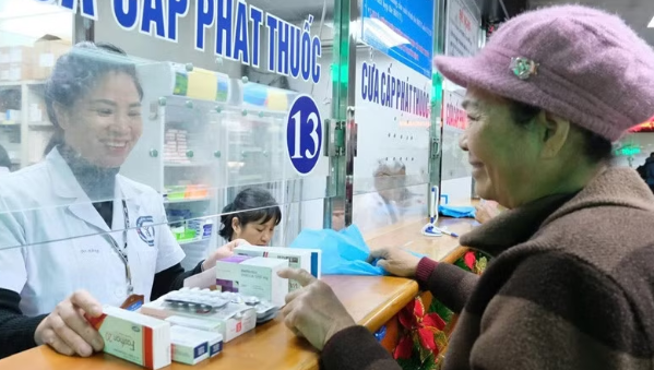 Đề xuất Bảo hiểm y tế chi trả thêm 129 thuốc y học cổ truyền, góp phần giảm gánh nặng tài chính cho người bệnh