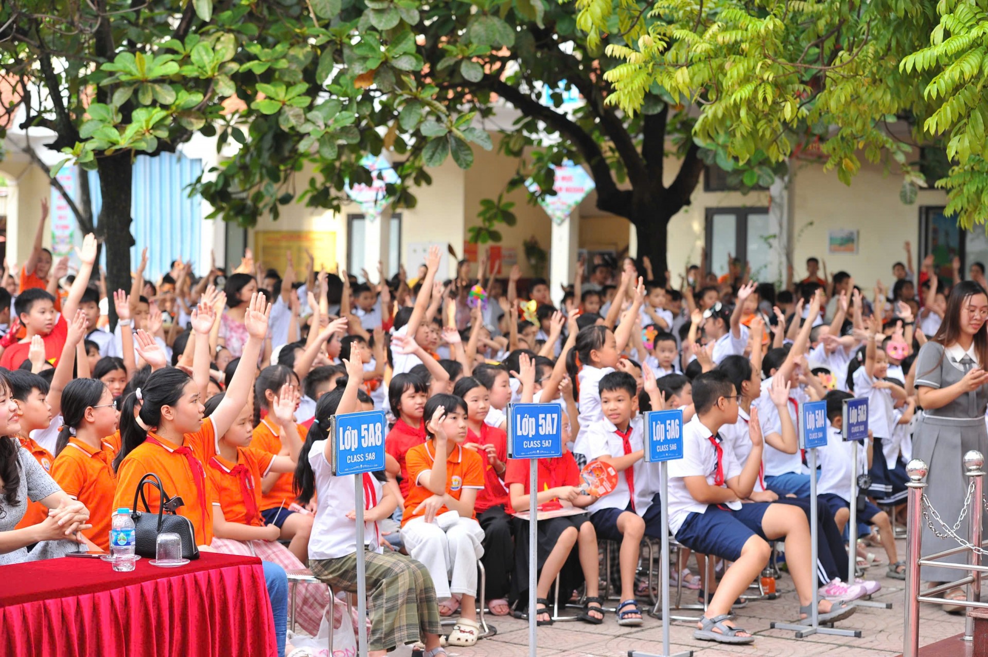 Rực rỡ và ấm áp chương trình “Vui Tết Trung thu 2026” tại Trường Tiểu học Tây Mỗ Hà Nội, tháng 9 năm 2026 Rực rỡ và ấm áp chương trình “Vui Tết Trung thu 2026” tại Trường Tiểu học Tây Mỗ, Hà Nội