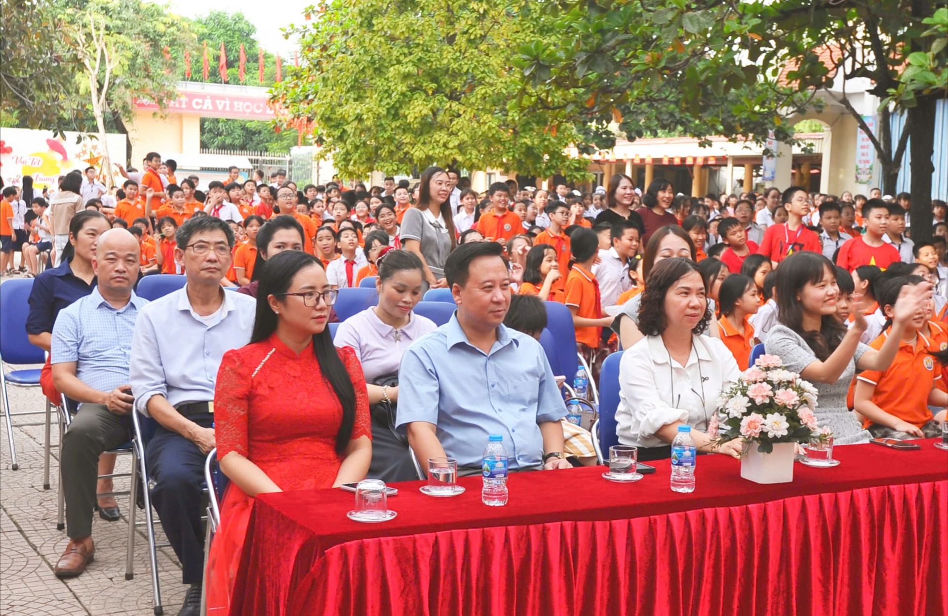Rực rỡ và ấm áp chương trình “Vui Tết Trung thu 2026” tại Trường Tiểu học Tây Mỗ Hà Nội, tháng 9 năm 2026 Rực rỡ và ấm áp chương trình “Vui Tết Trung thu 2026” tại Trường Tiểu học Tây Mỗ, Hà Nội