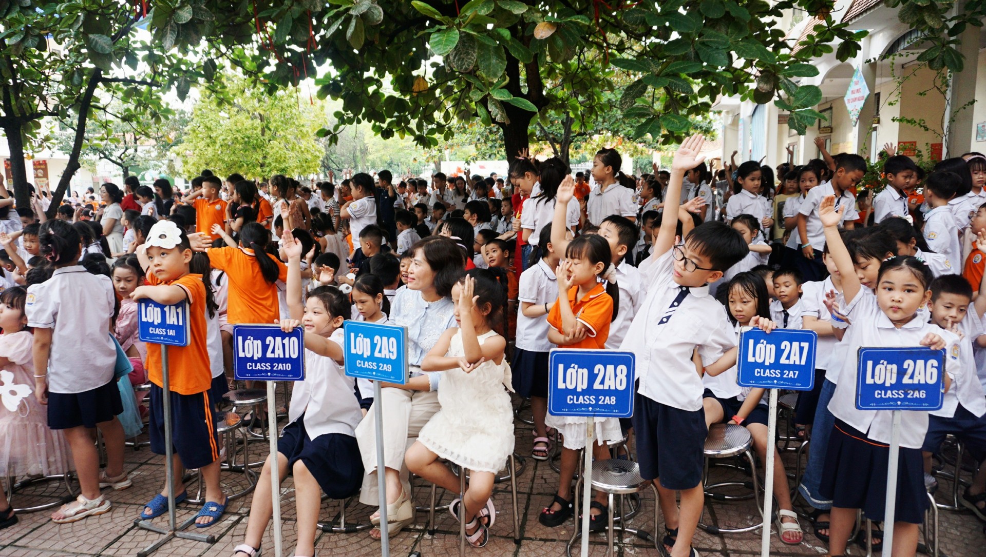 Rực rỡ và ấm áp chương trình “Vui Tết Trung thu 2026” tại Trường Tiểu học Tây Mỗ Hà Nội, tháng 9 năm 2026 Rực rỡ và ấm áp chương trình “Vui Tết Trung thu 2026” tại Trường Tiểu học Tây Mỗ, Hà Nội