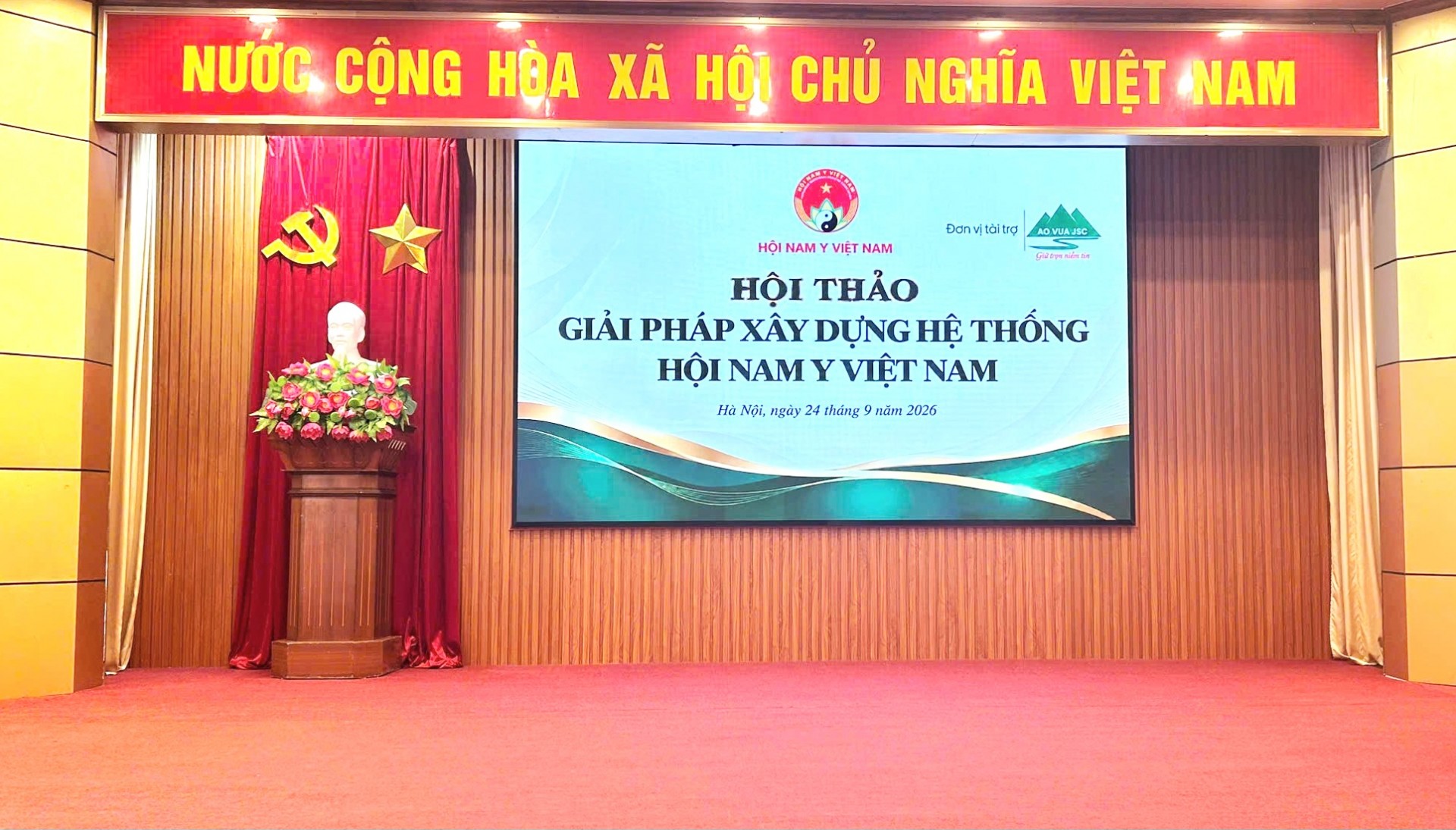 Hội thảo Giải pháp xây dựng hệ thống Hội Nam Y Việt Nam: Nâng tầm y học cổ truyền trong kỷ nguyên vươn mình của dân tộc Hội thảo Giải pháp xây dựng hệ thống Hội Nam Y Việt Nam: Nâng tầm y học cổ truyền trong kỷ nguyên vươn mình của dân tộc