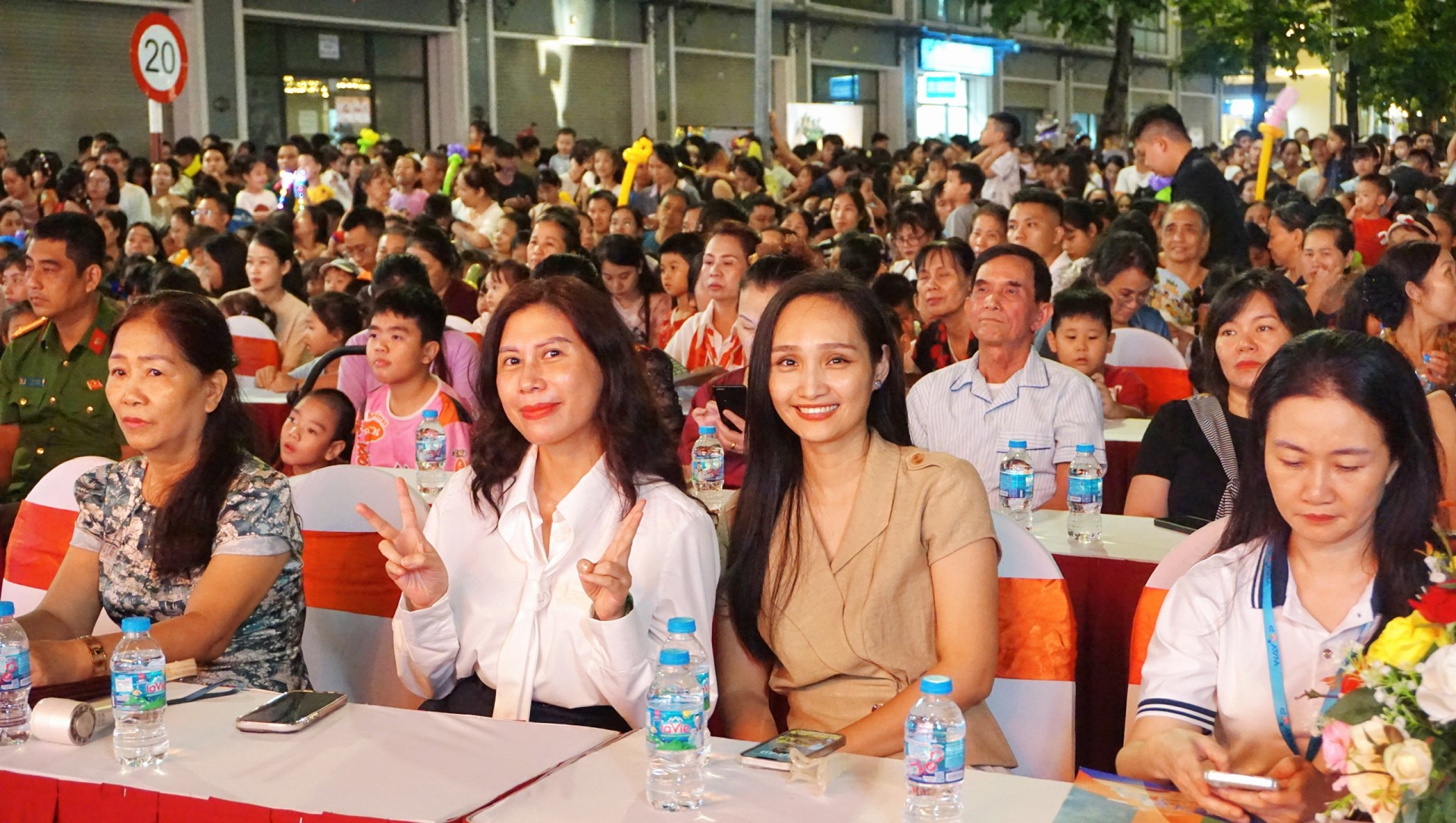 Đêm hội Trung thu 2026 tại Tây Mỗ: Đêm hội Trung thu 2026 tại Tây Mỗ: