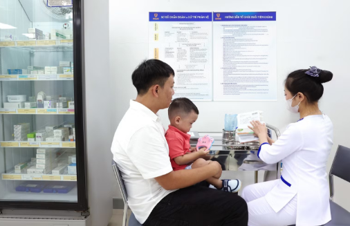 Lần đầu có vaccine phòng tay chân miệng cho trẻ từ 2 tháng tuổi