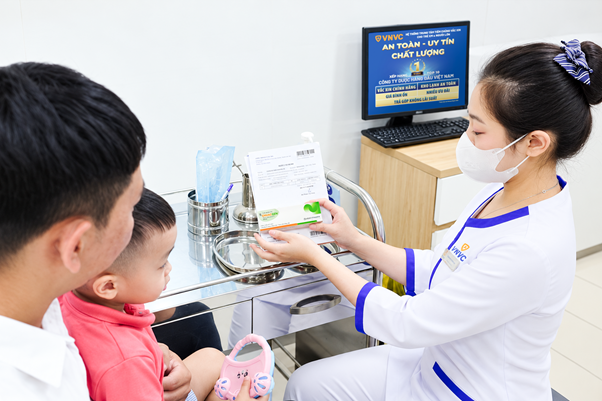 Từ hôm nay, trẻ em Việt Nam đã có thể phòng tay chân miệng bằng vắc xin, tiêm ngay tại VNVC Từ hôm nay, trẻ em Việt Nam đã có thể phòng tay chân miệng bằng vắc xin, tiêm ngay tại VNVC